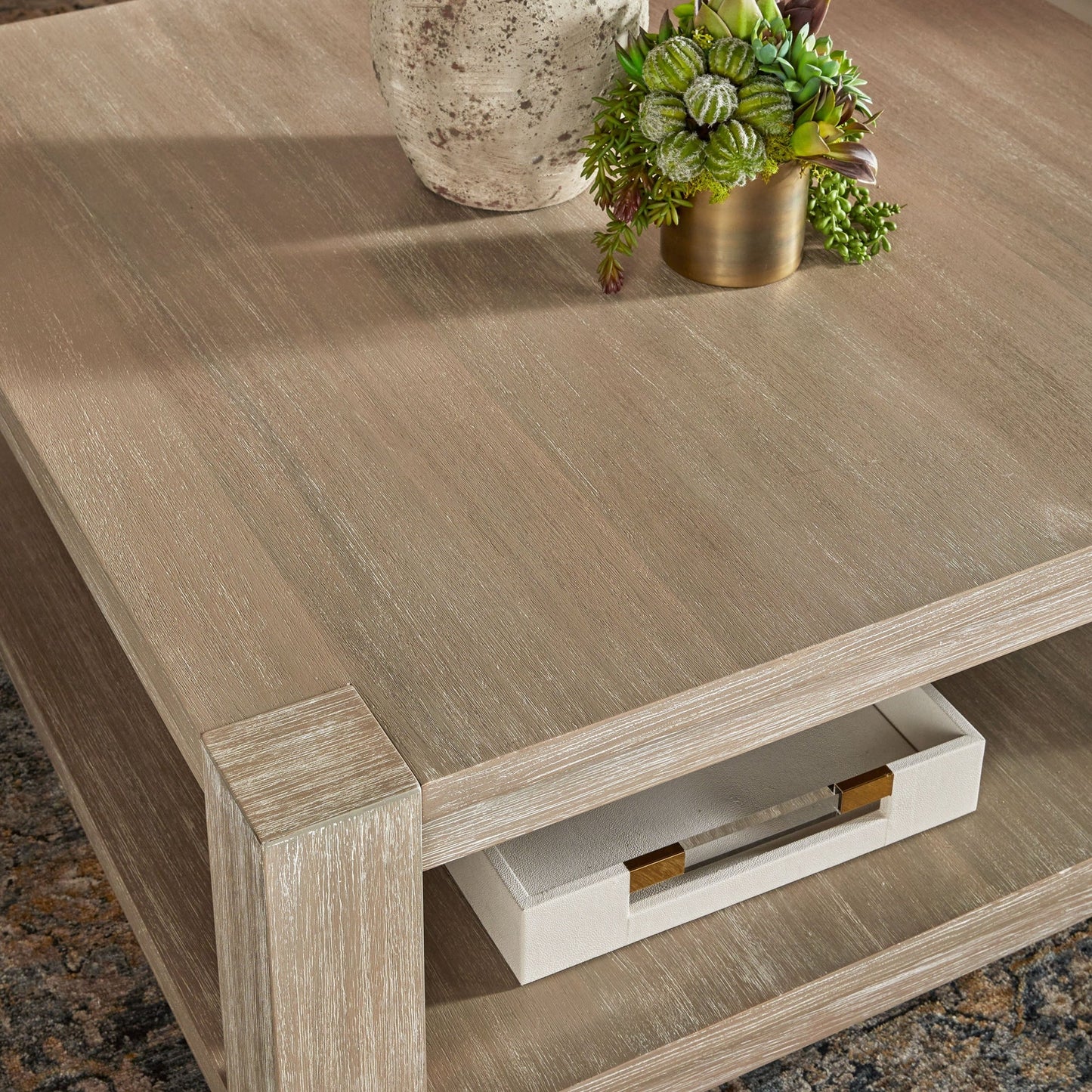 Table basse carrée Adler