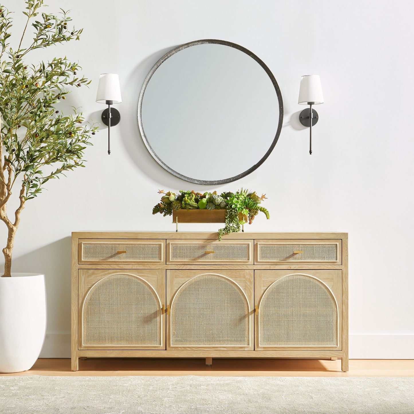 Buffet multimédia en rotin