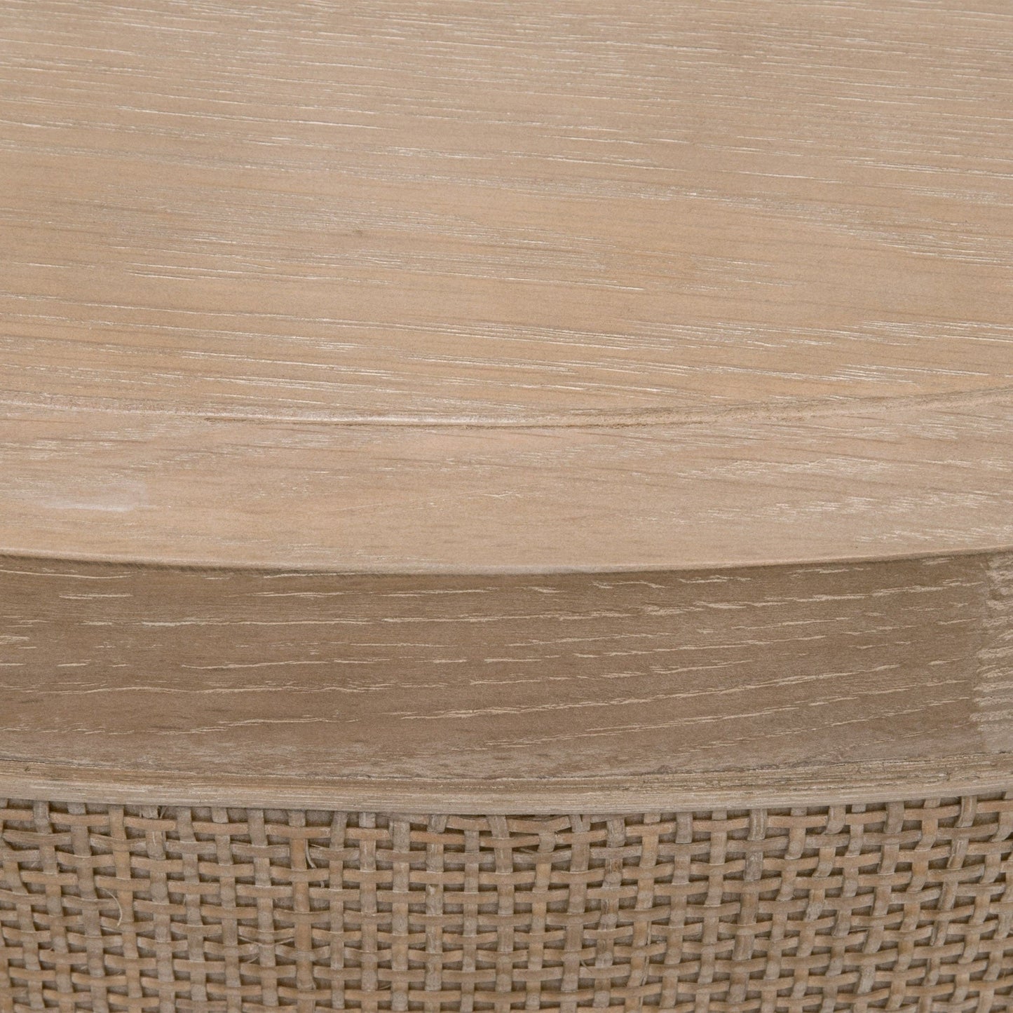 Table basse en rotin