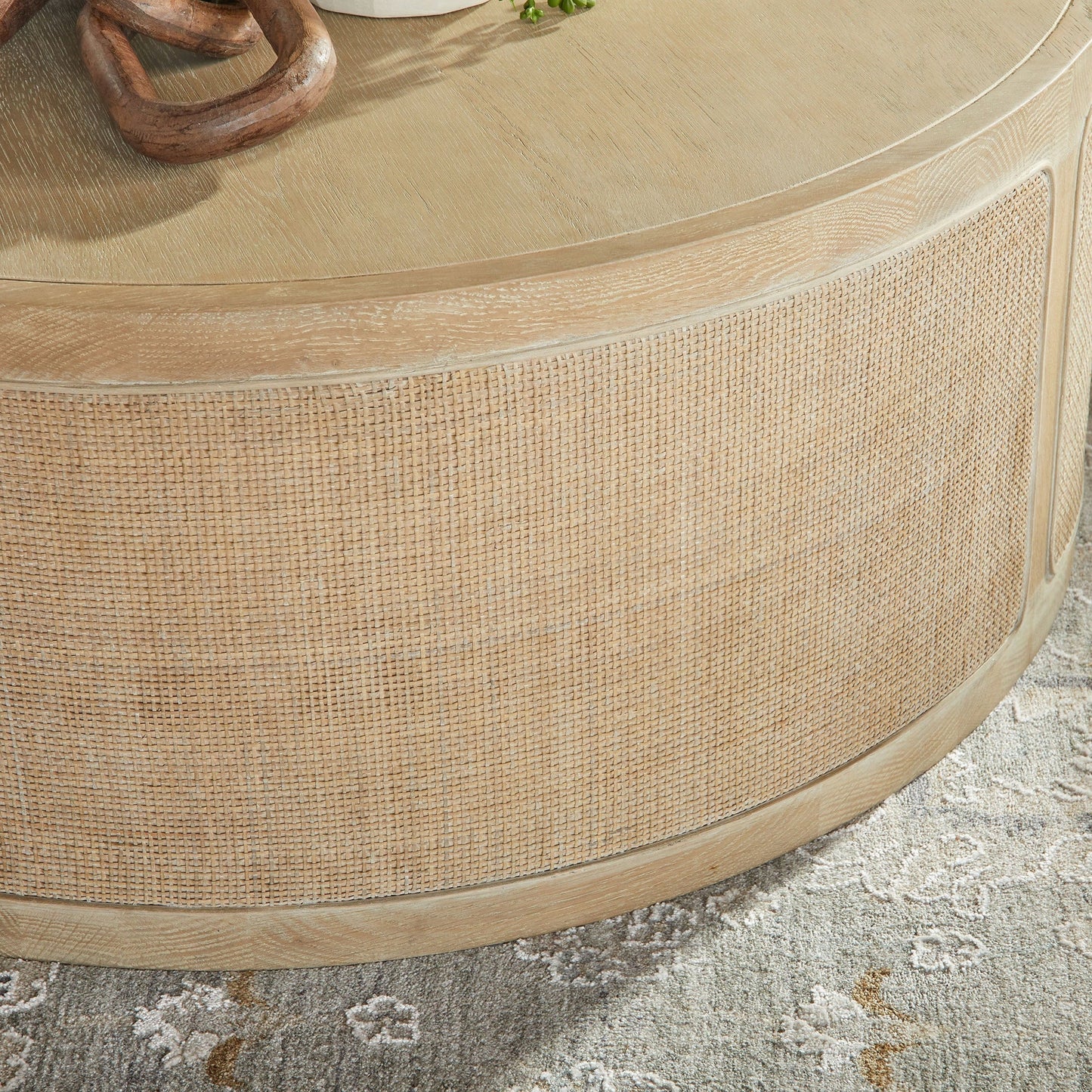 Table basse en rotin