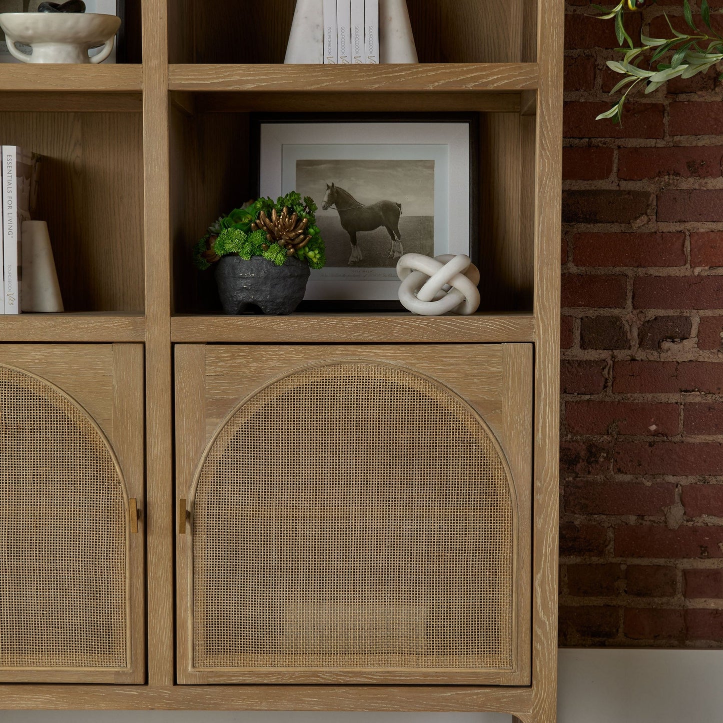 Bibliothèque de rangement en rotin