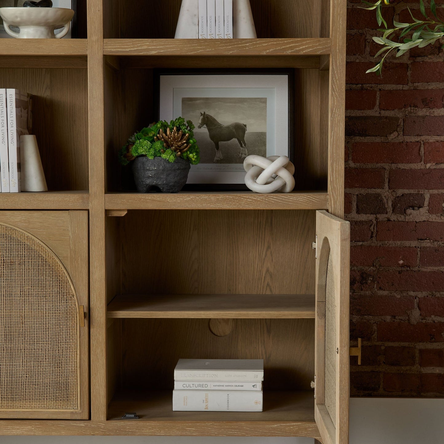 Bibliothèque de rangement en rotin