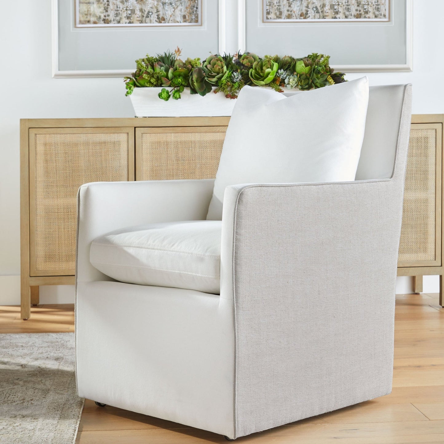 Buffet multimédia Carina