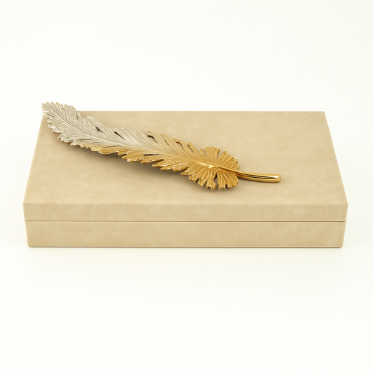 Boîte décorative Hayles – Similicuir avec accent tissé, 16