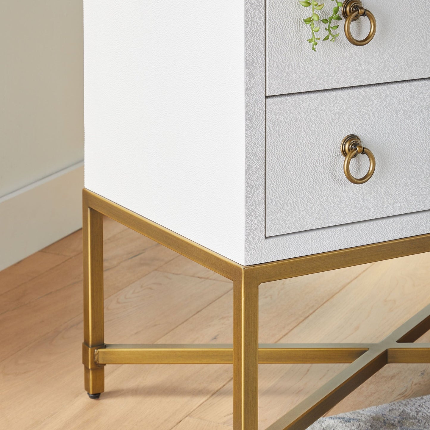 Table de chevet à 2 tiroirs Strand Shagreen