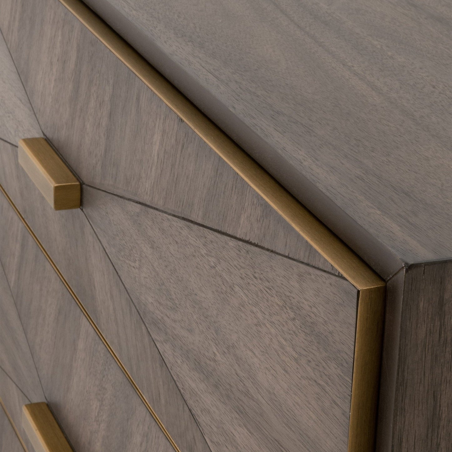 Table de chevet à 3 tiroirs Wynn